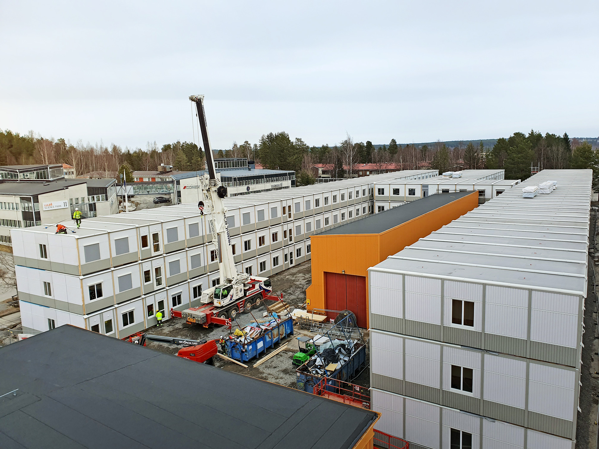 Luleå tekniska universitet moduler från Expandia under montage.
